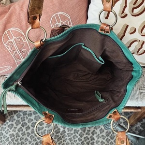 Estilo bohemio de cuero genuino personalizado borla y flores de lujo bolso de hombro herramientas de mano tallado Correa OEM/ODM al por mayor - Product Image 3