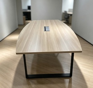 Mesa de Conferencia Moderna Minimalista Rectangular con Patas de Metal y Melamina para 8 Personas, Muebles de Oficina para Uso Comercial - Product Image 1