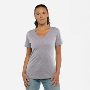 T-shirt femme en coton biologique de luxe 100% certifié GOTS, coupe classique, manches courtes, col en V, prélavé, doux, pour l'été - Product Image 4