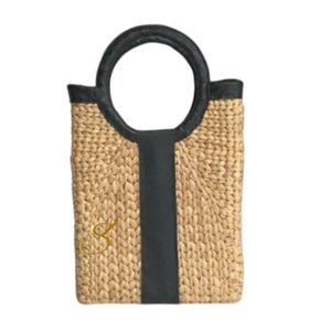 The Woven Shopper - sac à main tissé à la main en jacinthe d'eau avec finitions en cuir par Woven Vietnam - Product Image 1