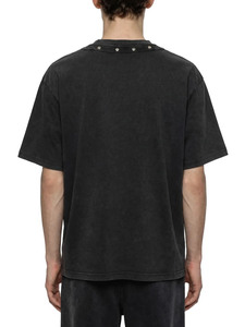 T-shirt unisexe oversize à clous Y2K, en coton délavé vintage, style streetwear gothique avec clous métalliques - Product Image 6