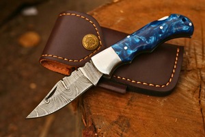 Cuchillo Plegable Multifuncional Personalizado OEM/ODM DIY de Acero de Damasco con Hoja de 0.45mm de Grosor y Mango de Resina Hecho a Mano para Exteriores EDC - Product Image 6