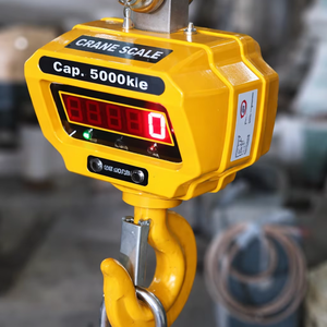 เครื่องชั่งน้ำหนักดิจิตอลแบบพรีเมียม CMK สำหรับเครน 5000 กก. จอแสดงผล LED สแตนเลส ควบคุมด้วยรีโมท ชาร์จไฟได้ 230V AC - Product Image 1