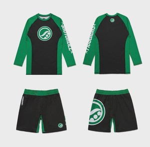 Camisetas de Entrenamiento de MMA al por Mayor, Ropa Deportiva, Conjunto Personalizado de Rashguard y Pantalones Cortos para Hombre, para MMA, Jiu Jitsu y Grappling, Tela Spandex - Product Image 1