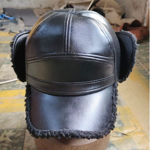 Esta es una gorra de béisbol unisex de mezclilla desgastada con cierre de hebilla metálica. - Product Image 4