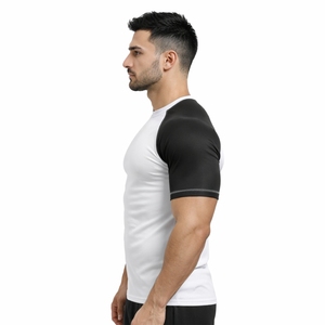 Men's High Quality Breathable <b>Compression</b> <b>Shirt</b> with UPF50+ Spandex/Polyester Material Slim Fit for Gym Sports Wear - Product Image 4