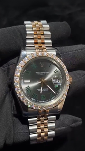 Montre de luxe originale personnalisée avec cadran noir entièrement serti de diamants Moissanite, modèle Only Bezel Iced Out - Product Image 2