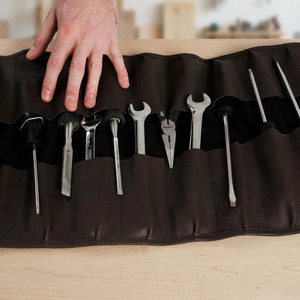 Rouleau à outils en cuir avec fermeture à pression, plusieurs poches pour outils, organiseur d'atelier portable, fournisseur de logos personnalisés à prix raisonnable - Product Image 5