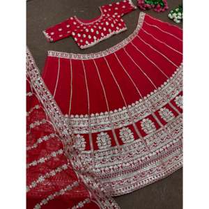 Conjunto de Lehenga Choli y Dupatta de Diseño para Fiestas, Hecho de Poliéster - Product Image 1