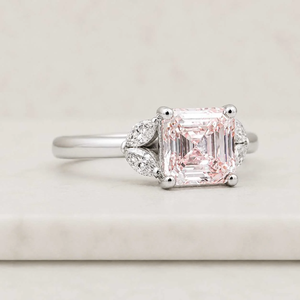 Bague Couronne de Luxe pour Femme en Acier Inoxydable Plaqué Or, Bijou Tendance, Vente en Gros, Coupe Asscher - Product Image 2