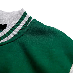Chaqueta Varsity Verde para Hombre con Mangas Grises, Cierre de Botones, Estilo Universitario Informal, Ropa de Otoño - Product Image 5