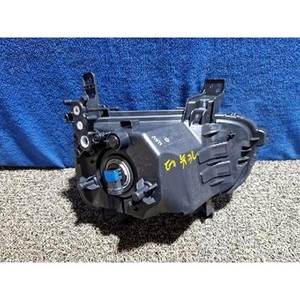 Phare antibrouillard avant GAUCHE (côté gauche) d'occasion OEM 92201A4500 pour Carens 2016-2019 - Product Image 3