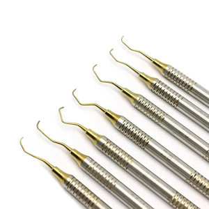 Kit d'instruments de planification radiculaire pour le calcul dentaire : Curettes Gracey, Détartreur en forme de faucille Hu-Friedy, Locus Manuel - Product Image 4