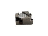 Isolateur RF micro-ondes 8-20 GHz à faible perte d'insertion (0,4 dB) et isolation élevée (23 dB), conception compacte pour systèmes de communication radar