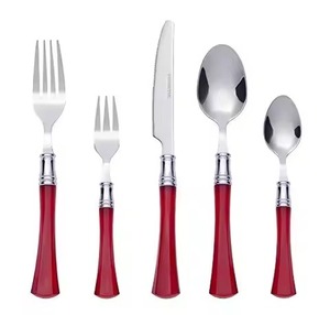 Ensemble de couverts en métal élégant pour table, cuillère, fourchette, ensemble de service, conçu pour les repas modernes et l'accueil élégant - Product Image 1