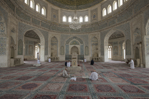 Dargah Islámica Tallada en Mármol Blanco para Masjid, Interior y Exterior Personalizables, Diseño Moderno, Resistente a la Intemperie, Montaje en Techo HAYAT - Product Image 2