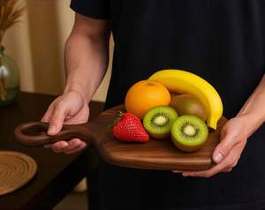 Planche à découper classique en bois d'acacia avec support pour couteau, forme rectangulaire, épaisseur 1,5 cm, compatible lave-vaisselle, facile à nettoyer - Product Image 2