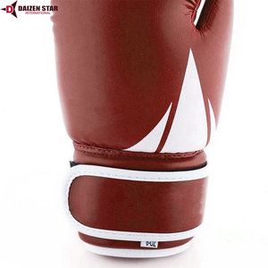 Gants de boxe en cuir PU rouge à lacets avec sangle de poignet réglable pour adultes – Équipement d'entraînement respirant - Product Image 5