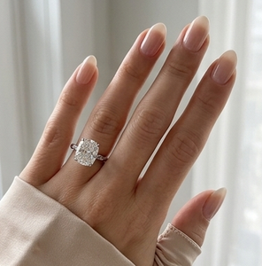 แหวนเพชรทรงรี 2.5 กะรัต เพาะเลี้ยงในห้องปฏิบัติการ รับรองโดย IGI สำหรับผู้หญิง แหวนหมั้นทองคำขาว 14K ดีไซน์เกลียวเชือก ประดับเพชรเม็ดเดี่ยว - Product Image 4