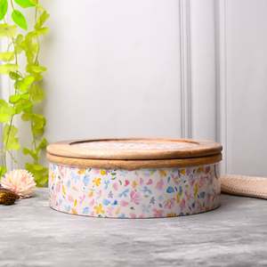 Exquisita Cazuela de Madera con Diseño Floral para Guardar Pan - Product Image 5