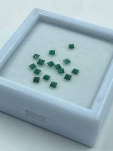 Émeraude Naturelle de Haute Qualité, Coupe Coussin, 1,22 Carat, 2MM, Verte, pour Bijoux Fins en Gros - Product Image 2