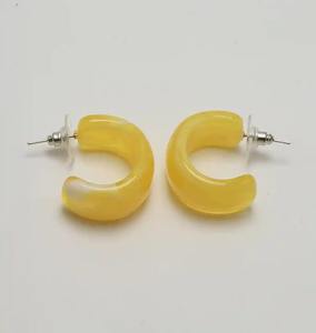 Aros de Resina Coloridos y Modernos de Exportación India, Aros Acrílicos Ligeros para Uso Diario y Fiestas, Disponibles para Unisex - Product Image 6