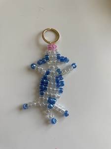 Porte-clés brodé de perles de qualité supérieure, fait main avec des broderies détaillées, des perles colorées et un artisanat élégant - Product Image 1