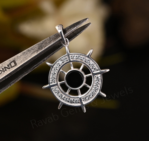 Colgante de Plata 925 con Baño de Rodio y Gema de Ónix Negro de 5mm, Diseño de Timón de Barco Cristiano, Joyería Unisex, Regalo - Product Image 2