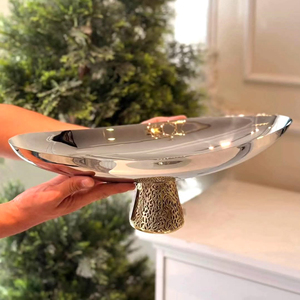 Bol sur piédestal en métal de luxe avec élégants accents floraux en laiton. Vente en gros de qualité supérieure pour la décoration de table et le service alimentaire - Product Image 3
