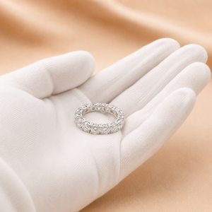 Anillo de Compromiso de Eternidad Completa con Moissanita, Corte Redondo, Lujoso, con Engaste de Garras, Chapado en Oro Blanco de 14K, Joyería para Mujer - Product Image 5