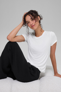 T-shirt court pour femme à manches courtes, col rond, respirant, décontracté, streetwear, tendance, haut d'été - Product Image 3
