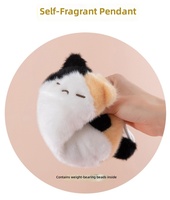 Nouvelle breloque en peluche chat super douce et authentique, adorable porte-clés chaton, pendentif de sac à dos en forme de poupée de dessin animé, cadeau pour hommes et femmes