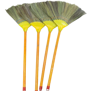 Balai de nettoyage extérieur en poils naturels de Silver Grass, doux et durables, avec long manche en bois (35-44 pouces) - Product Image 3