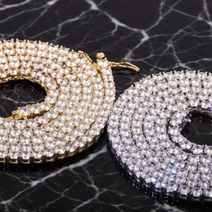 Cadena de tenis de diamantes de excelente calidad para hombres, ideal para compromisos y ocasiones de regalo de lujo, disponible en grandes cantidades. - Product Image 3