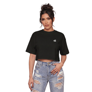 Camiseta corta negra lisa 100% algodón, estilo casual urbano para mujer, ligera, de manga corta, con logo personalizado, a la moda. - Product Image 1
