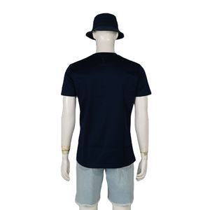 เสื้อยืดผู้ชายผ้าฝ้าย 100% แขนสั้น คอกลม เรียบง่าย สบายๆ รับสกรีนโลโก้ คุณภาพสูง ขายส่ง OEM ส่งออกจากบังกลาเทศ - Product Image 2