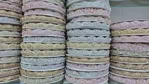 Ribete de encaje metálico con lentejuelas bordadas para prendas de vestir, ofertas al por mayor - Product Image 3