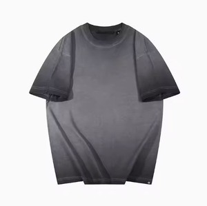 เสื้อยืดผู้ชายทรงสลิมฟิต ผ้าฝ้าย 100% คอวี ล้างสีแบบแอซิดวอช สวมใส่สบาย ระบายอากาศได้ดี เป็นมิตรกับสิ่งแวดล้อม แห้งเร็ว แฟชั่นทันสมัย สำหรับตลาดอเมริกา - Product Image 6