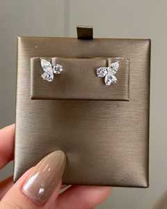 Boucles d'oreilles clous en or massif 14K 18K, serties de diamants en grappe, trois pierres (rond, cœur, poire) cultivées en laboratoire, bijoux Trinity, cadeau pour femme - Product Image 6
