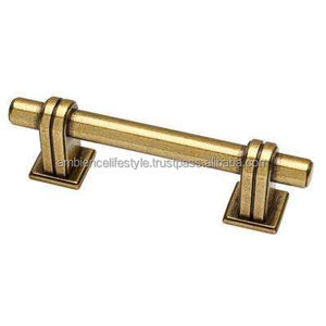 Poignée de meuble en métal contemporaine pour tiroirs de cuisine, armoires et placards, offrant un aspect minimaliste et élégant - Product Image 3