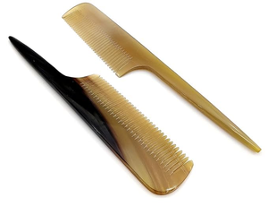 Peigne en corne de buffle véritable avec finition lisse pour des cheveux et un cuir chevelu sains, design poisson, logo personnalisé, écologique - Product Image 5