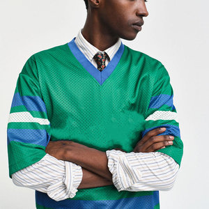 Última Moda en Camisetas de Fútbol con Cuello Acanalado, Corte Cuadrado, Malla Atlética, para Hombre, 2025 - Product Image 3