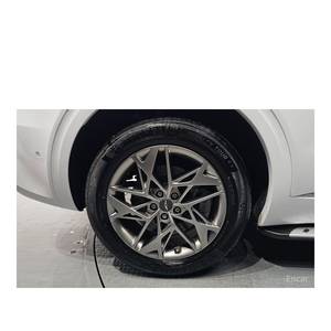 Genesis GV70 2.5T AWD Essence SUV 2024, 12 846 km, Norme d'émission Euro V, Sièges en cuir, Boîte de vitesses automatique, Caméra de recul, Conduite à gauche - Product Image 5