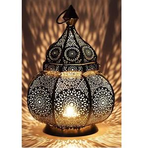 Lanterne décorative tendance pour mariage, lanterne en métal sculptée à la main, lanterne décorative pour bougie, lanterne à suspendre au sol - Product Image 4