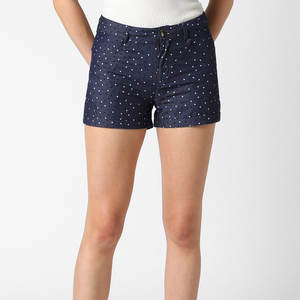 Shorts de Mezclilla para Mujer, Modernos, con Logotipo Personalizado, Diseño Impreso con Láser, Color Azul Clásico - Product Image 1