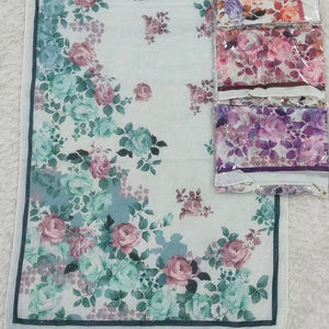 2026 Elegant Floral Print Cotton <b>Hijab</b> Set - Lightweight Summer Scarf with Tassels, Shimmer Finish, & Multi-Color Rose Patterns - Product Image 6