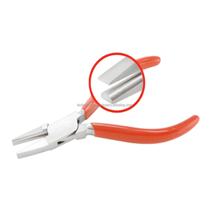 <b>FLAT</b> <b>NOSE</b> <b>PLIERS</b> 135MM - Product Image 3