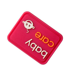 Parches de goma personalizados de alta calidad con logotipo para bolsos, ropa, chaquetas, pantalones, accesorios deportivos, OEM, ODM, venta al por mayor, Pakistán - Product Image 5