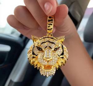 จี้รูปเสือประดับโมอิสซาไนต์ทรงกลมเจียระไนแบบบริลเลียนท์ ชุบทองคำขาว 14K เงินแท้ 925 สไตล์ฮิปฮอป เครื่องประดับคุณภาพสูง - Product Image 3