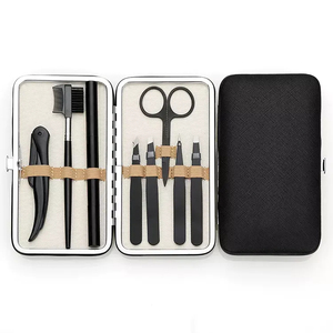 Kit de manucure 5 en 1 en acier inoxydable, étui portable, style classique, pour adultes - Product Image 3
